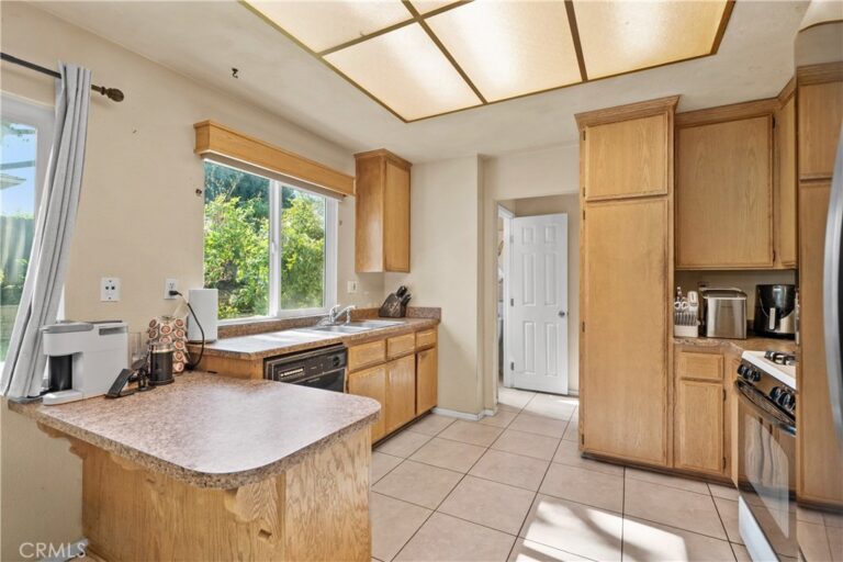 859 S Spruce, Rialto