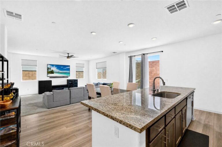 860 S Sumac, Rialto
