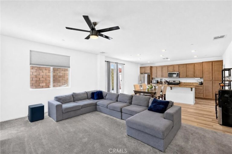 860 S Sumac, Rialto