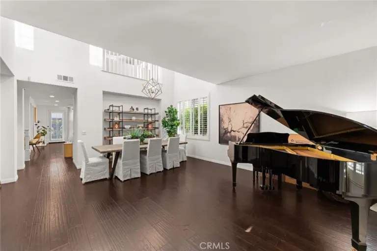 8607 Alder Creek, Chino