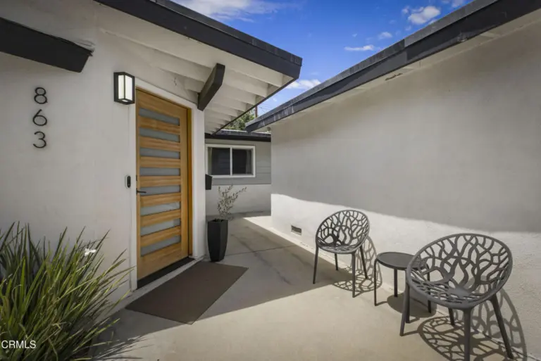 863 S Vecino Drive, Glendora
