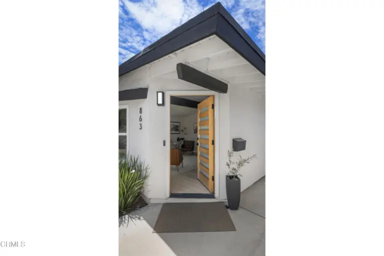 863 S Vecino Drive, Glendora