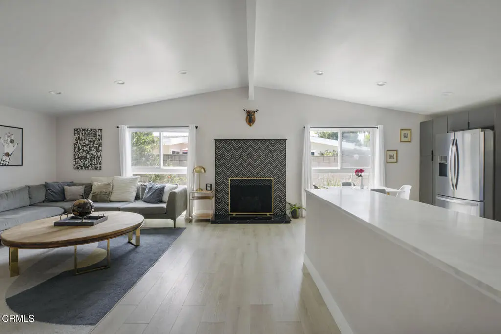 863 S Vecino Drive, Glendora