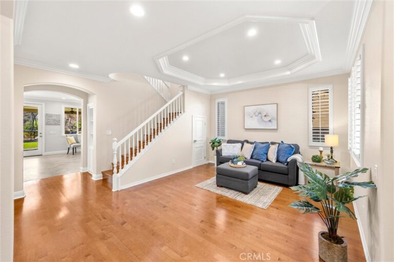 865 Canterbury, San Dimas