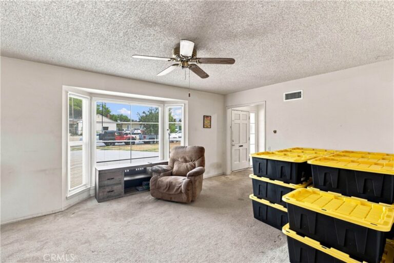 868 James Place, Pomona