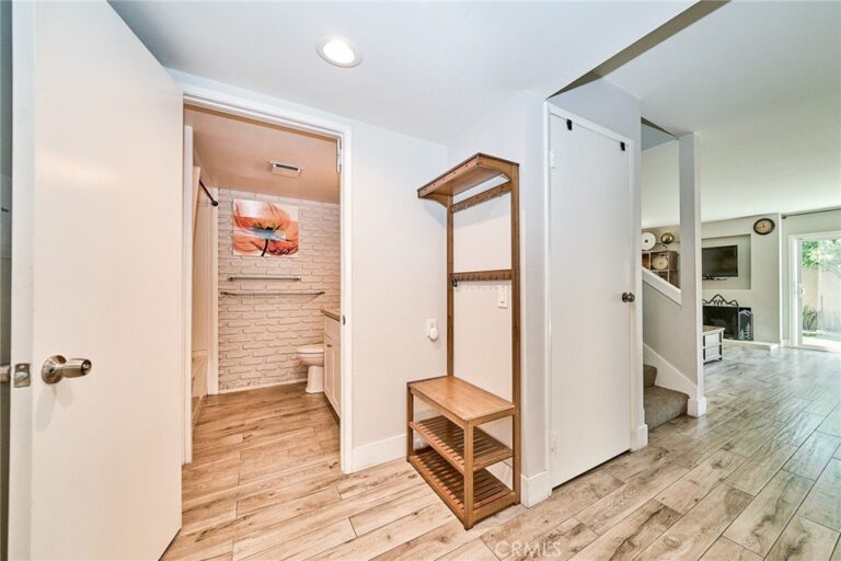 874 Northwood, Pomona
