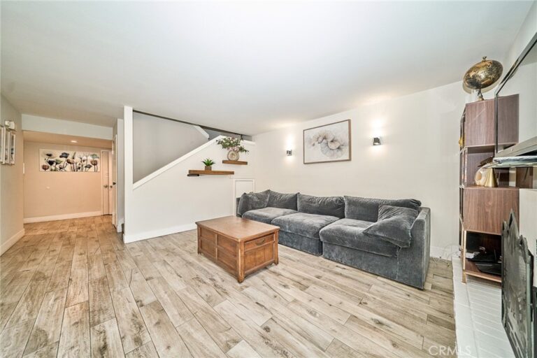 874 Northwood, Pomona