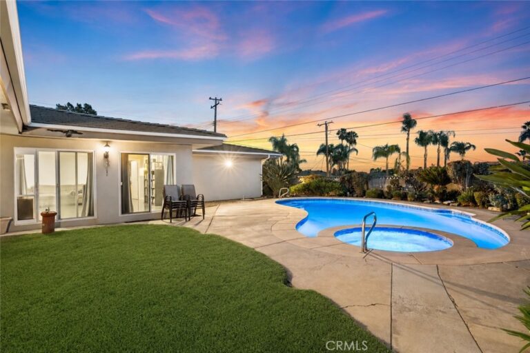 878 W Buffington Street, Upland