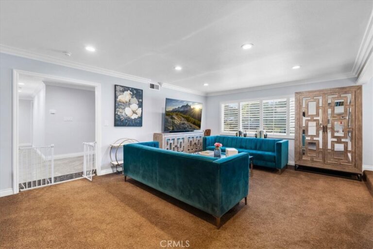 878 W Buffington Street, Upland