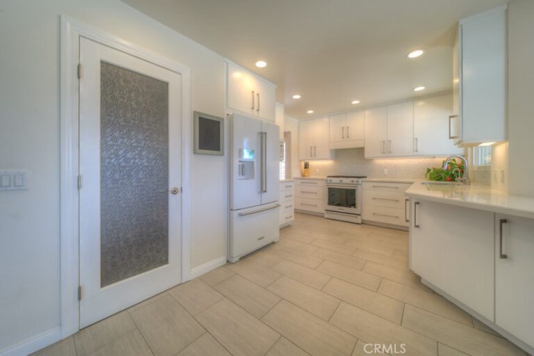 890 W 21 Street, Upland