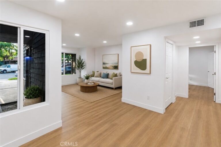 9010 Newport #3, Fontana