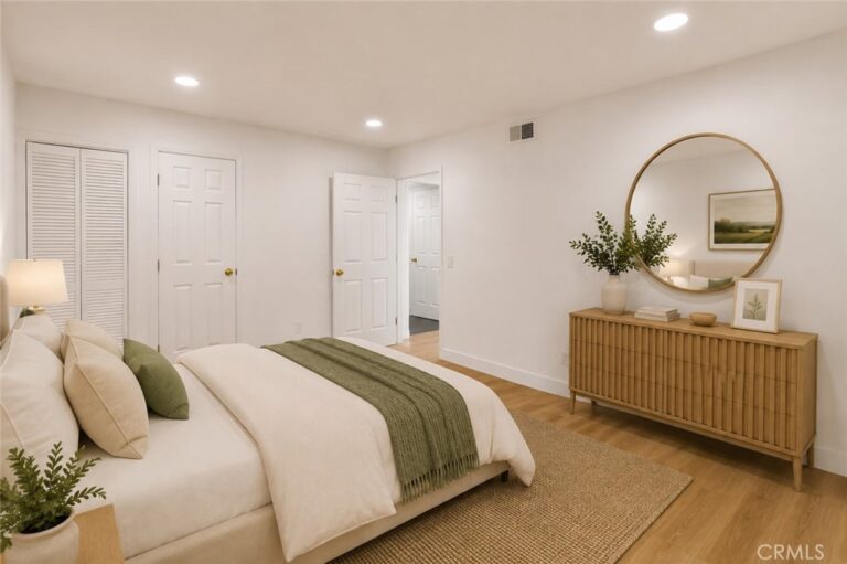 9010 Newport #3, Fontana