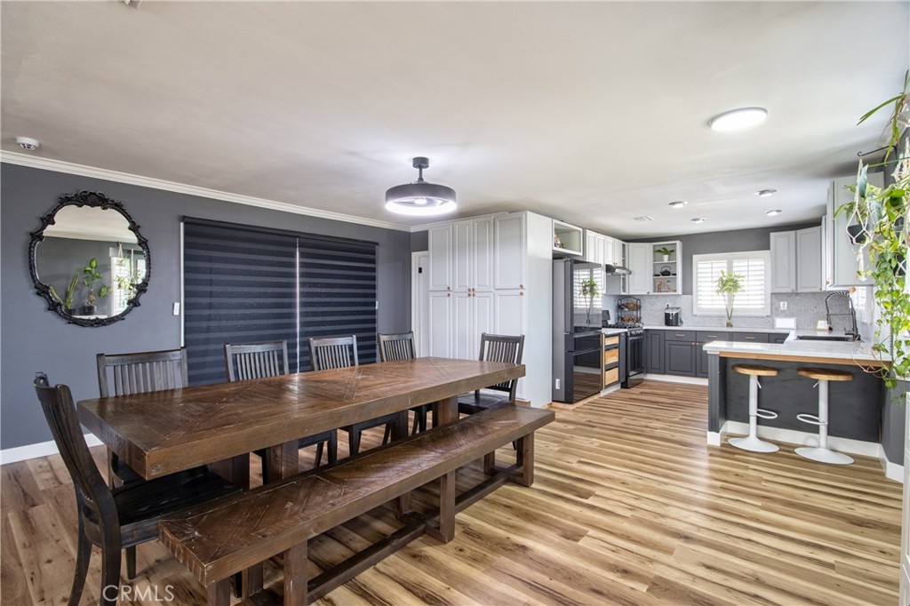 910 W Granada Court, Ontario