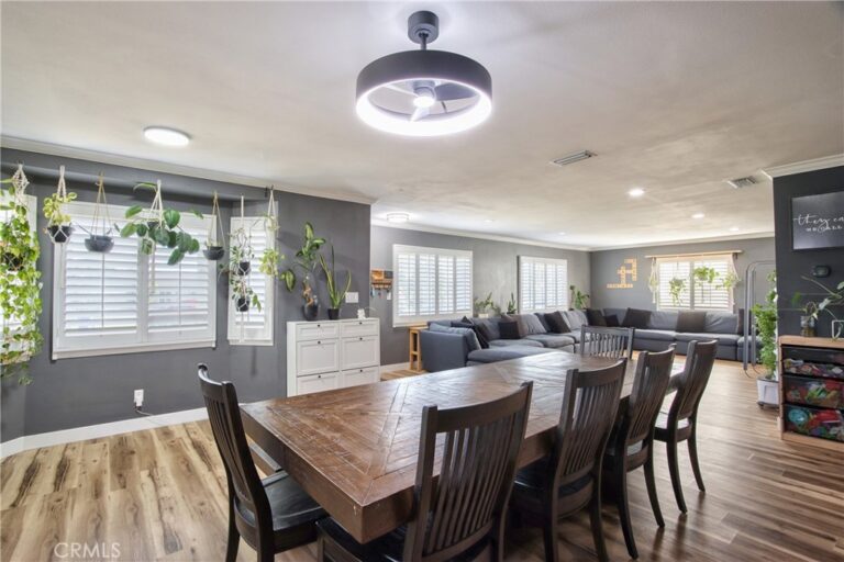910 W Granada Court, Ontario