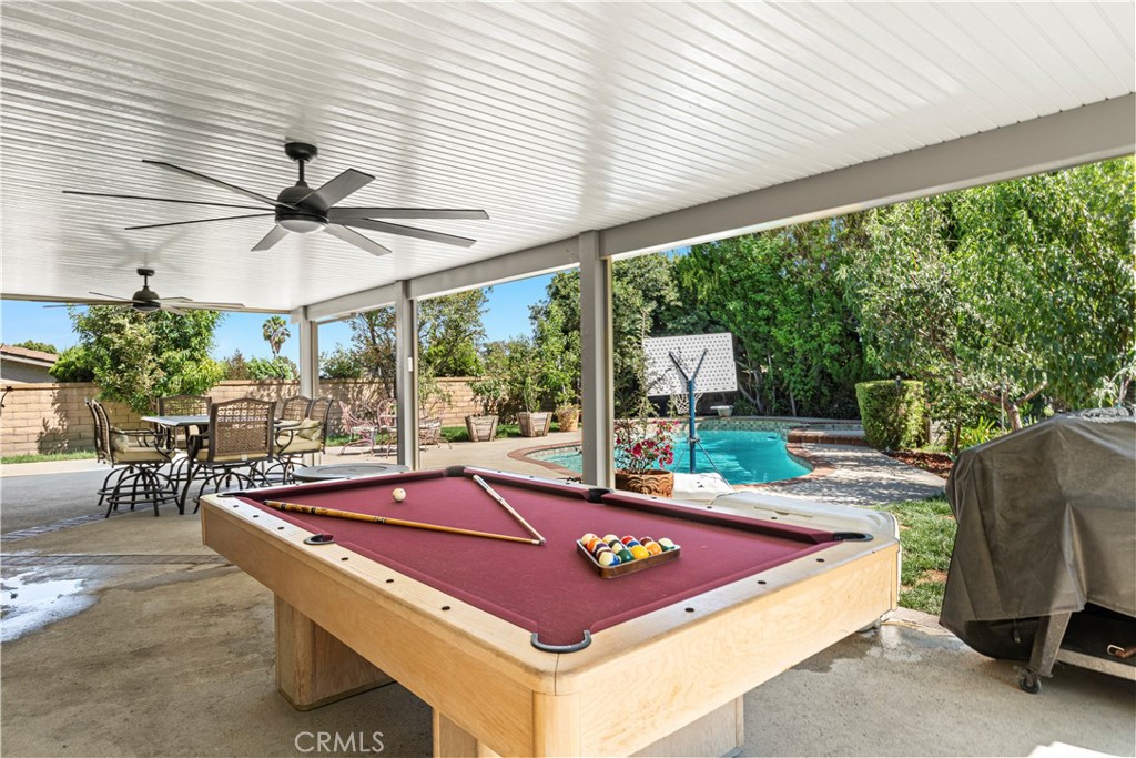 912 Pineridge, Upland