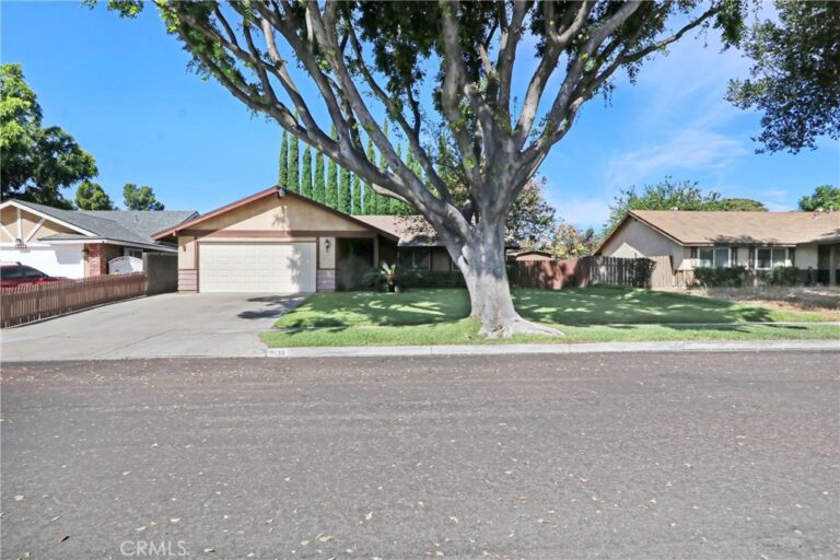 9136 Dumond Drive, Fontana