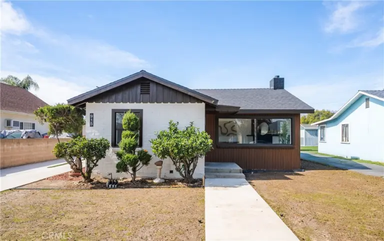 915 N Pasadena Avenue, Azusa