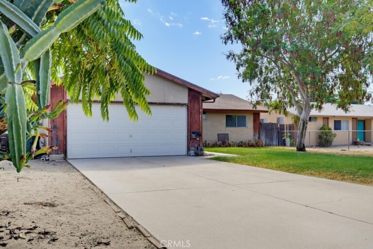 9187 Cypress, Fontana