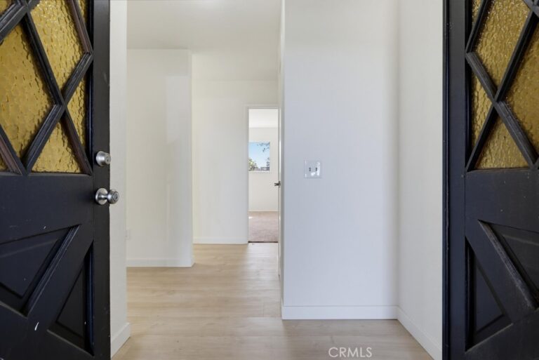 9187 Cypress, Fontana