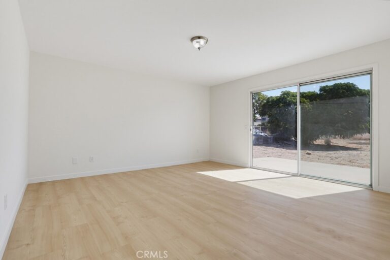 9187 Cypress, Fontana