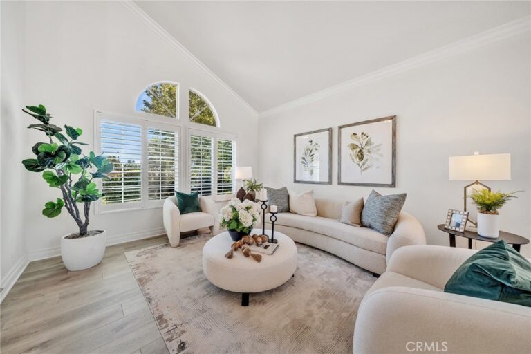 919 W 14th st, Upland