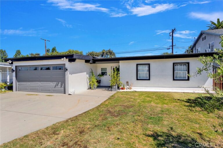 923 Hallwood Avenue, Pomona