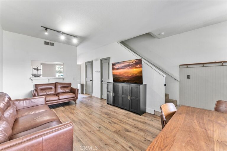 926 W Philadelphia #K57, Ontario