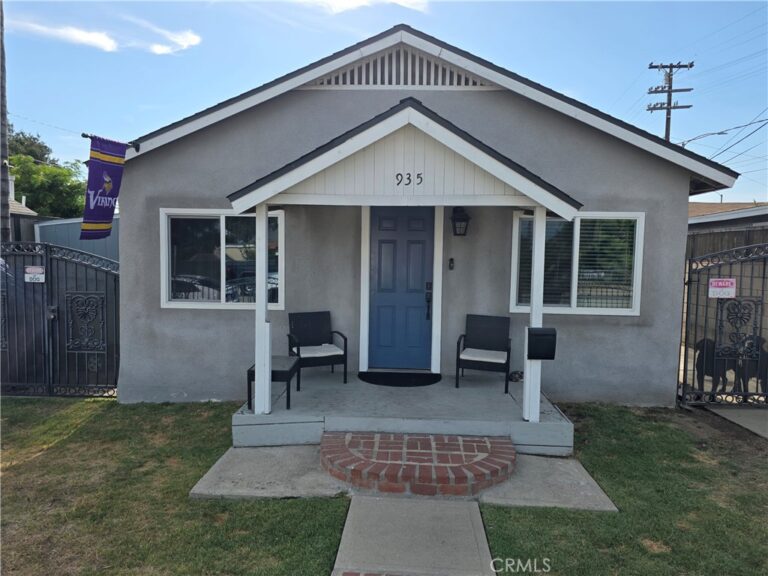 935 S Main, Pomona