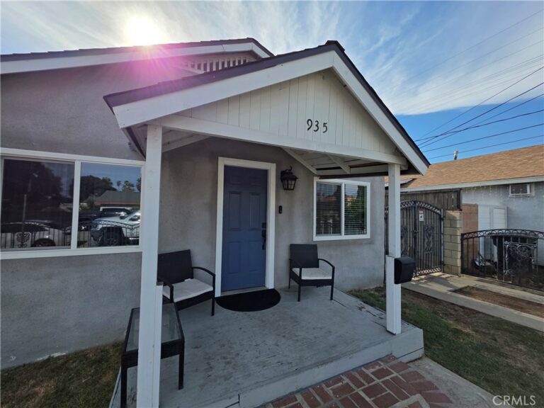 935 S Main, Pomona