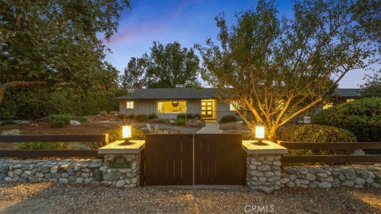 938 E Pomello Drive, Claremont