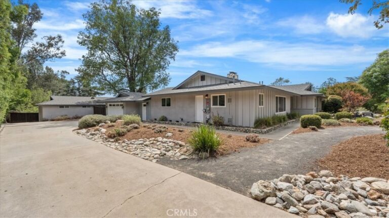 938 E Pomello Drive, Claremont