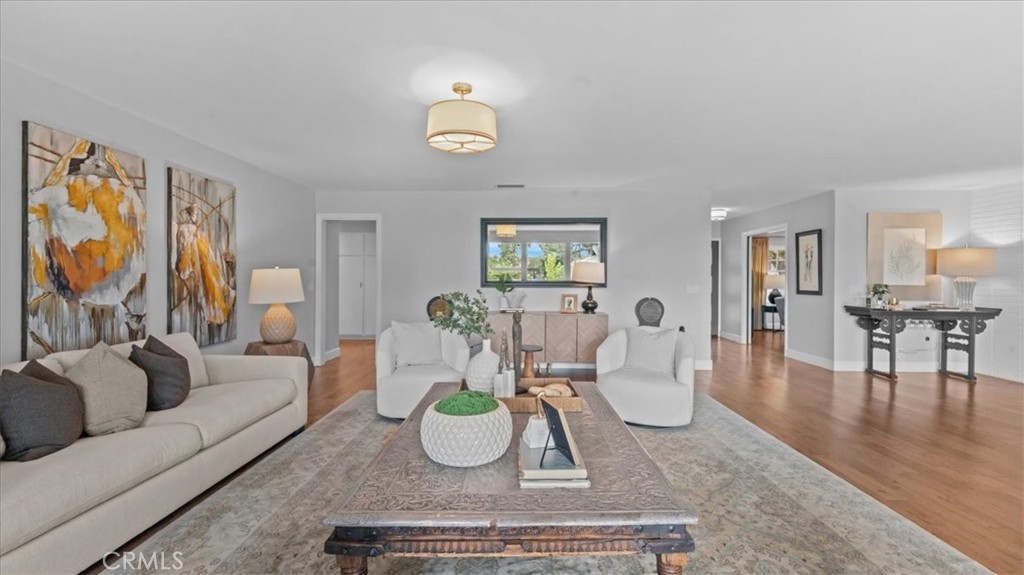 938 E Pomello Drive, Claremont