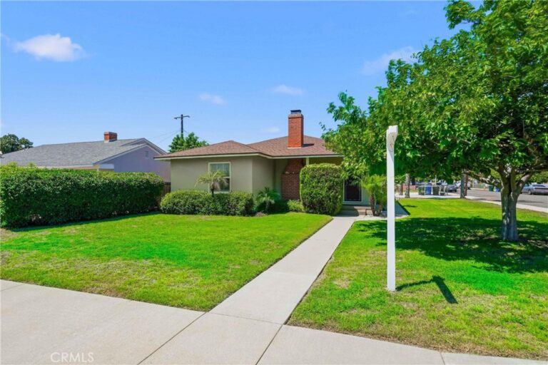 943 E Olive, Pomona
