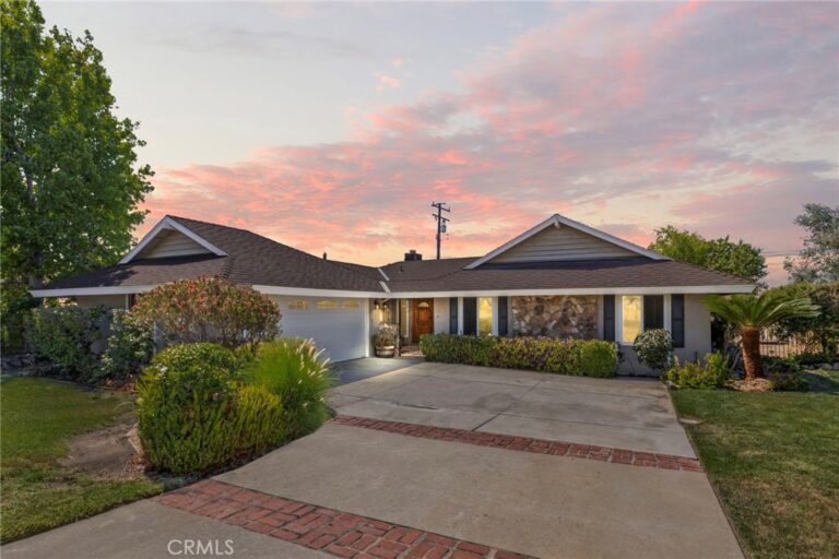 956 W 14th Street, Upland