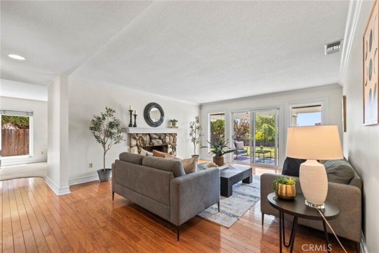 956 W 14th Street, Upland