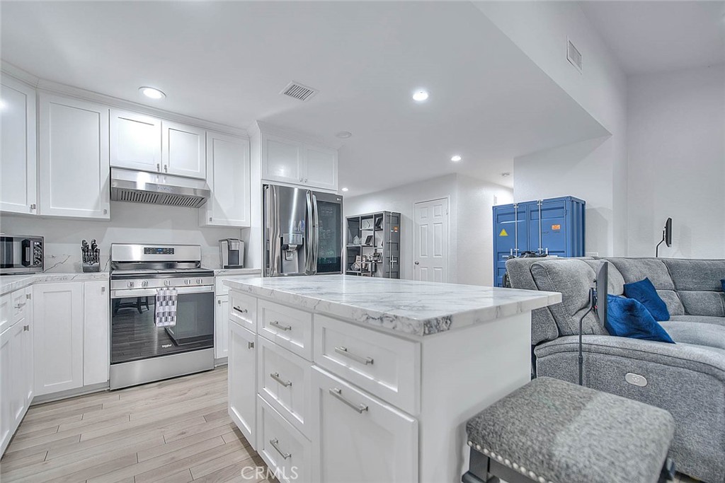 959 Kenwood Street, Upland