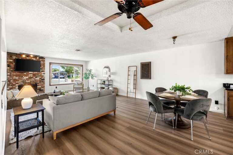 9596 Tangelo Ave, Fontana