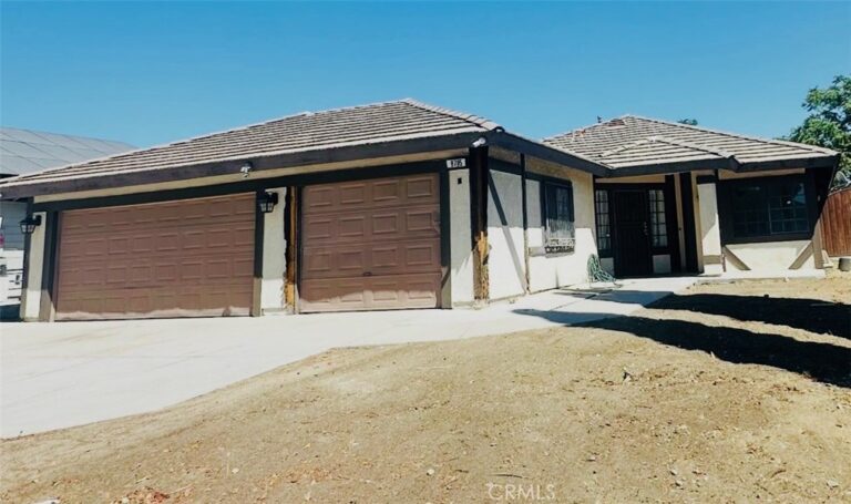 9795 Lime Avenue, Fontana