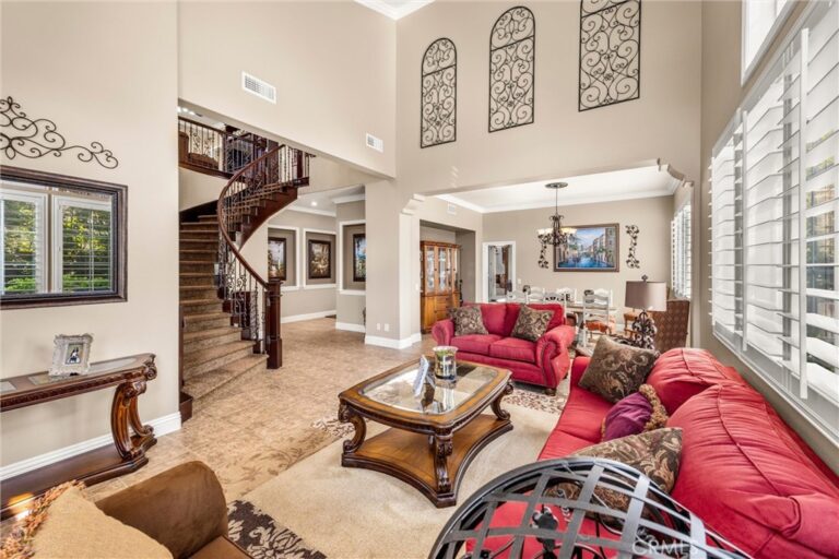 9856 Summerhill Road, Rancho Cucamonga