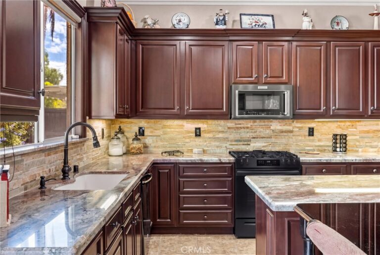 9856 Summerhill Road, Rancho Cucamonga