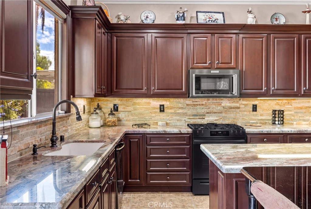9856 Summerhill Road, Rancho Cucamonga