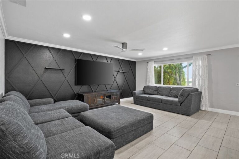 9954 Albany, Rancho Cucamonga