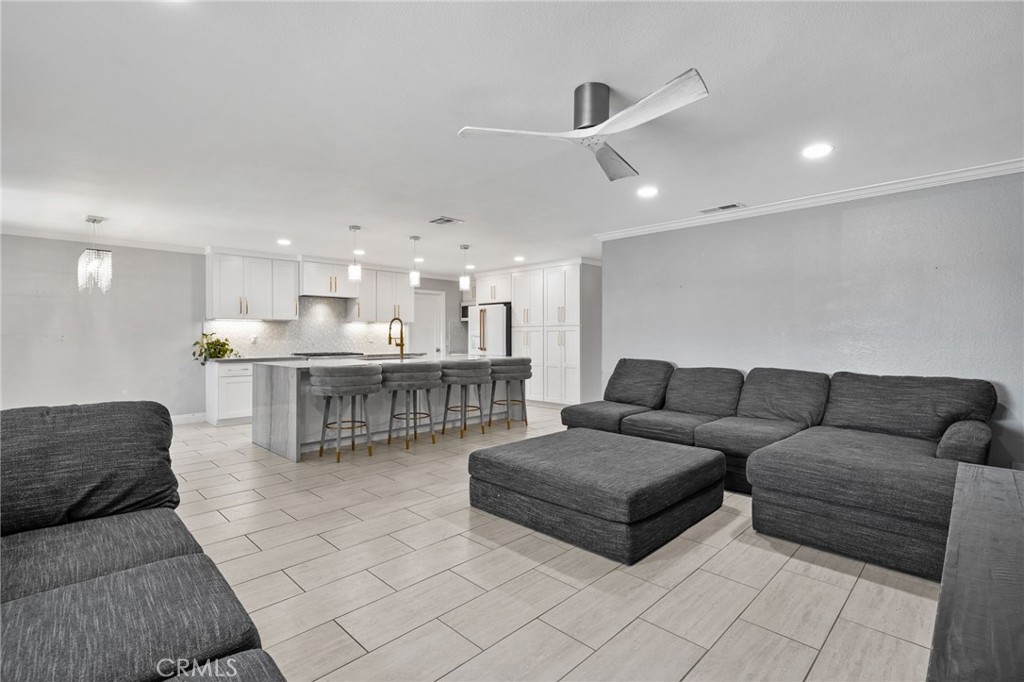 9954 Albany, Rancho Cucamonga