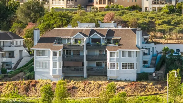1033 Lakeview, Azusa