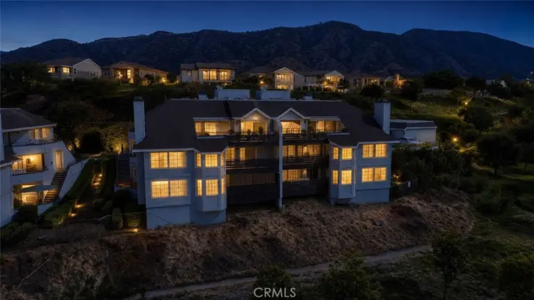 1033 Lakeview, Azusa