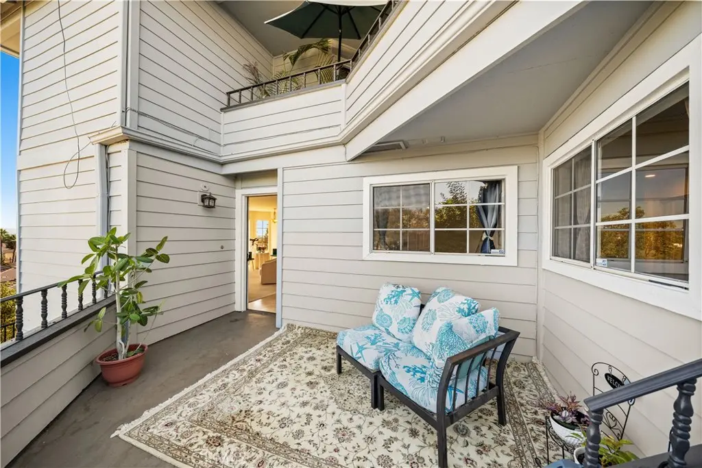 1033 Lakeview, Azusa
