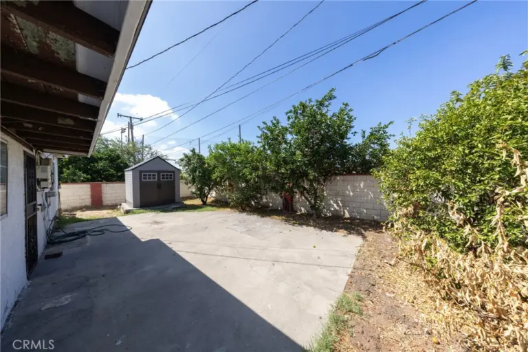 1047 Calaveras Avenue, Ontario