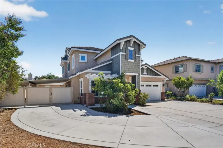 10957 Coalinga, Montclair