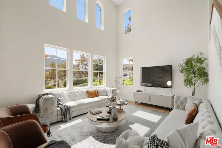 11 Turning Leaf Way, Azusa