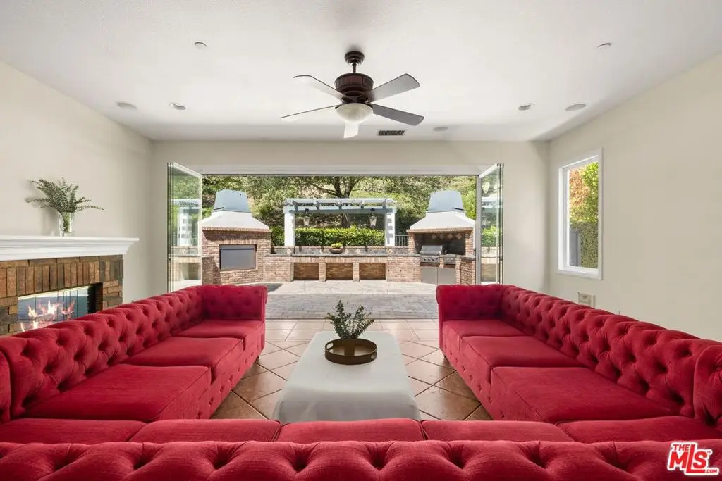 11 Turning Leaf Way, Azusa